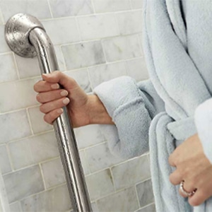bathroom safety tips for seniors- add grab bar